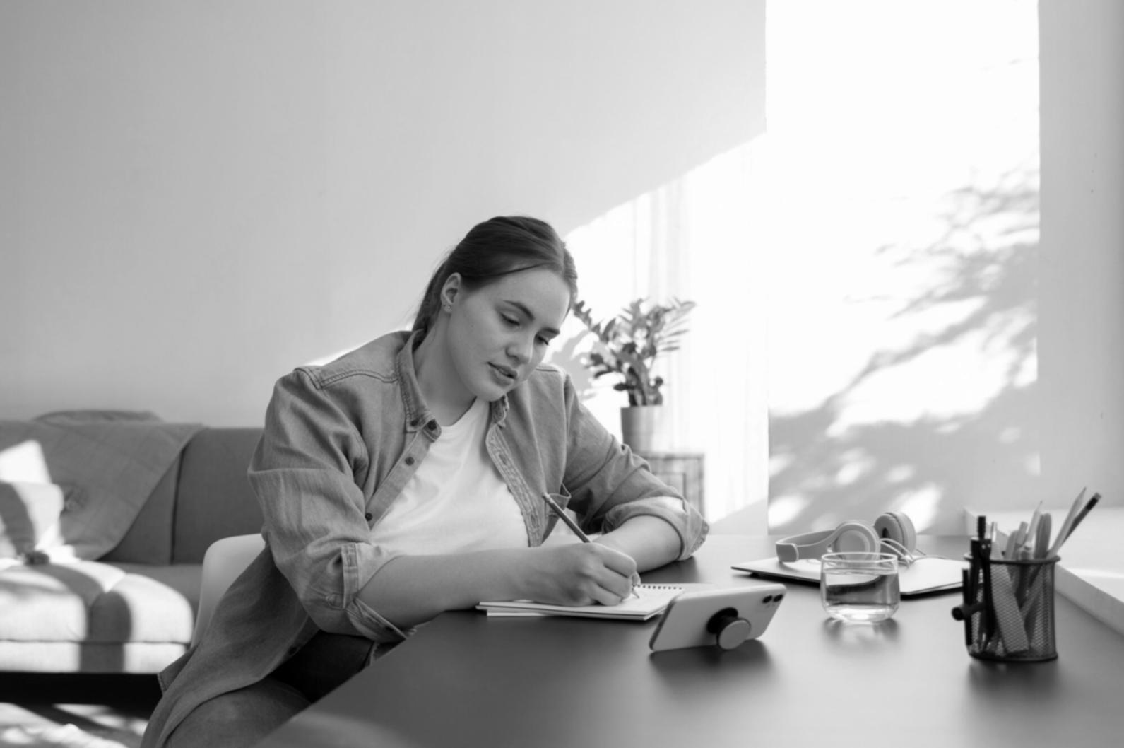 Анализ финансовых отчётов и данных компаний